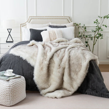 Plaid en fausse fourrure de renard